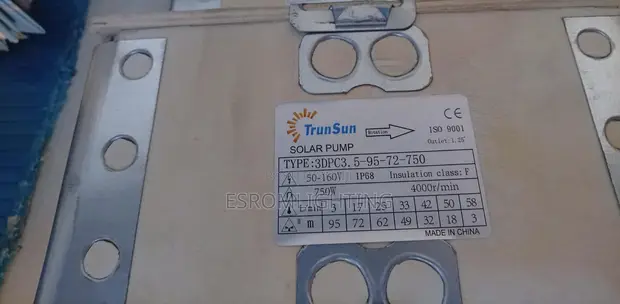 TrunSun Solar Submersible Water Pump - 750W - 1