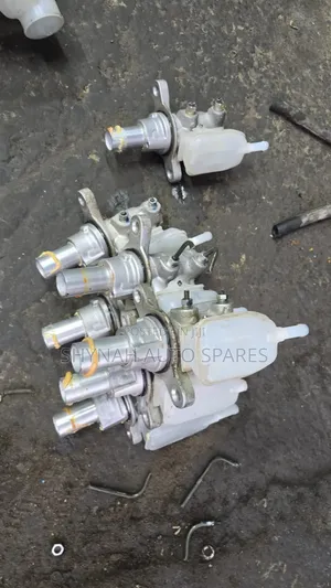 Nissan NV350 Brake Master Cylinder (Used)
