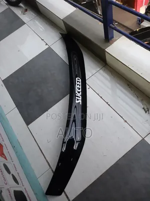 Toyota Succeed Bonnet Mate - Hood Guard