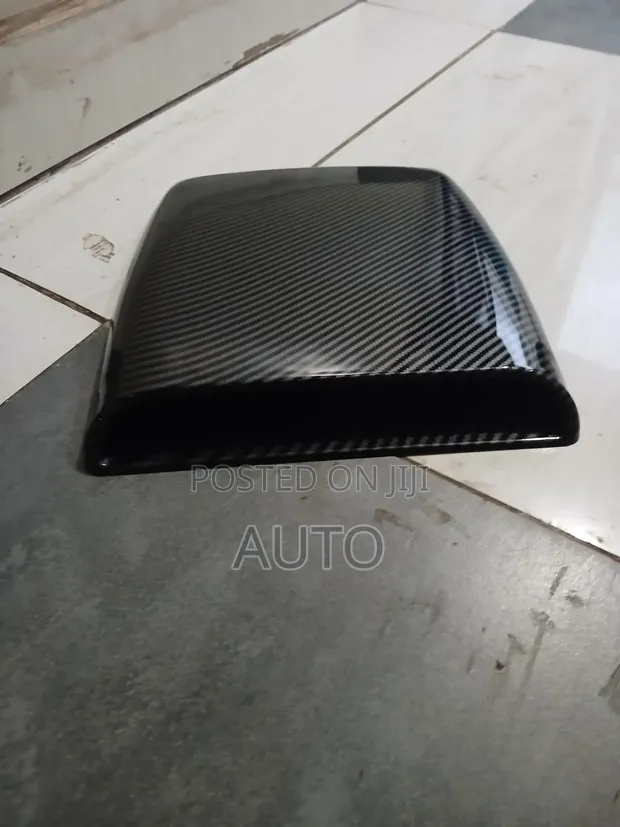 Universal Bonnet Hood Vents | Sporty Car Air Vent Covers - 1