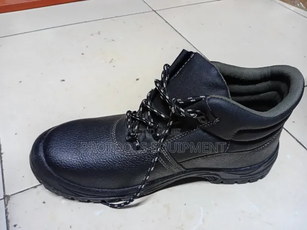 Soldier Safety Boots - Size 45 - 1