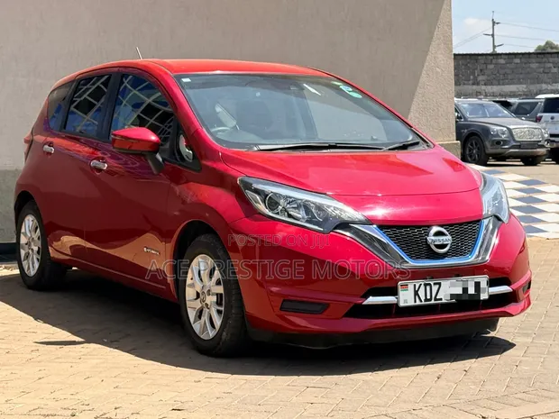 Nissan Note e-Power 2019 Red - 1