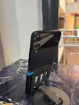 New Samsung Galaxy Z Flip4 256GB Black - 5