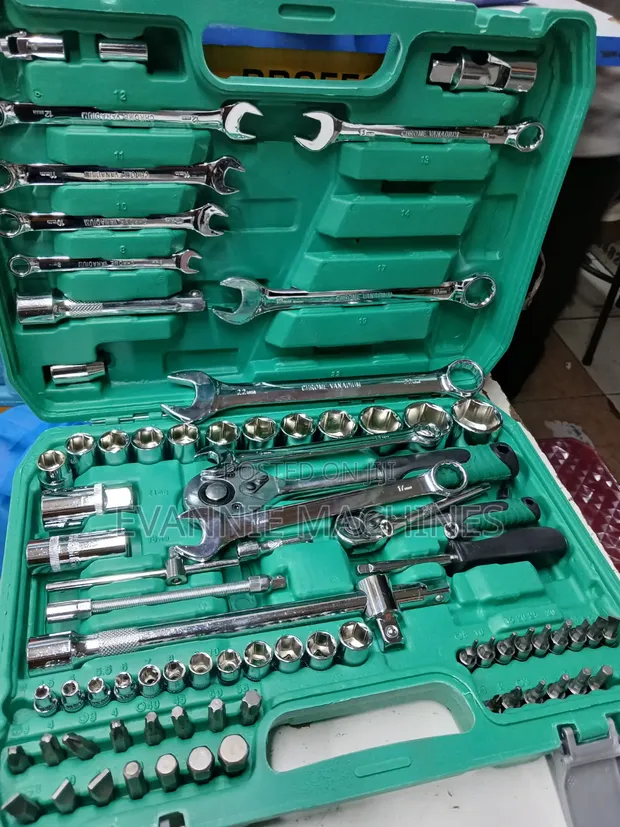 82pcs Chrome Vanadium Socket & Wrench Tool Set - 1
