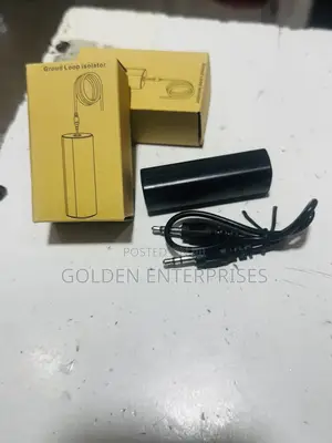 AUX Ground Loop Noise Isolator kwa Sauti Safi ya Gari