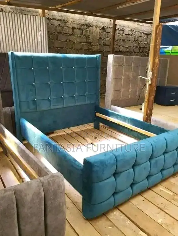 5 Seater Teal Tufted Chester Bed - 1