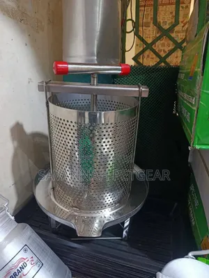 Manual Stainless Steel Honey Press & Beeswax Extractor