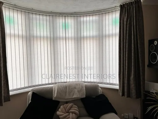 Vertical Blinds for Dining Areas, Kitchens, and Rooms - 1