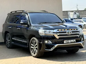 Toyota Land Cruiser VXR 2012 Facelift
