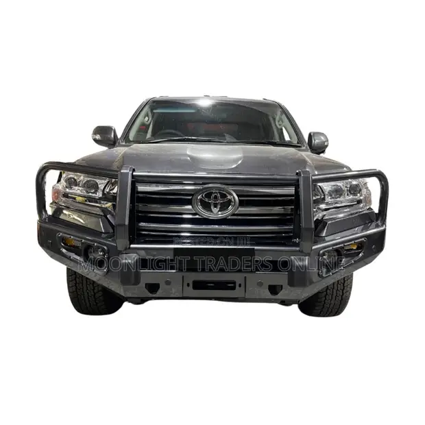 Steel Bull Bar - Toyota Land Cruiser V8 200 Series (2016) - 1