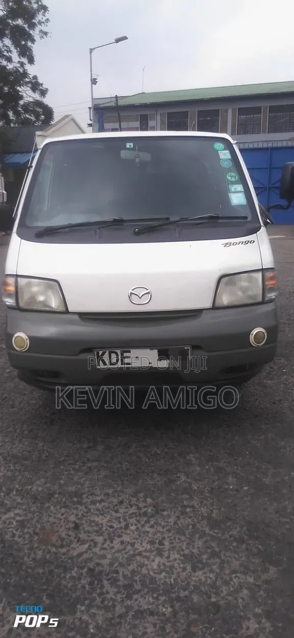 Mazda Bongo Van 2014 Nyeupe - 1