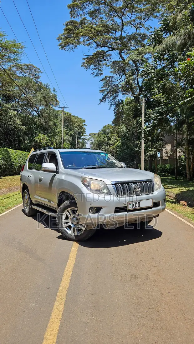 Toyota Land Cruiser Prado 3.0 D-4D 5dr 2009 Silver - 1