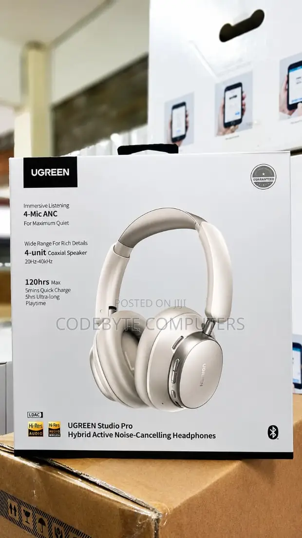 UGREEN Studio Pro Hybrid ANC Headphones - HP206 - 1