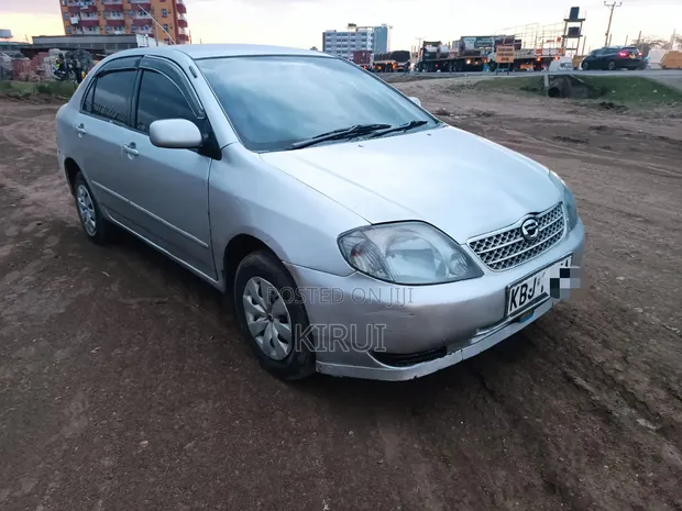 Toyota Corolla 2003 Silver - 1