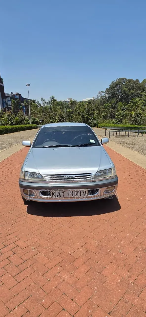 Toyota Carina 1994 Silver - 1