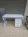 Meza Nyeupe ya Metal na Pedestal ya Mbao - 2