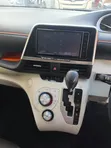 Toyota Sienta 2020 Hybrid Inayotumiwa na Watu 7 - 3