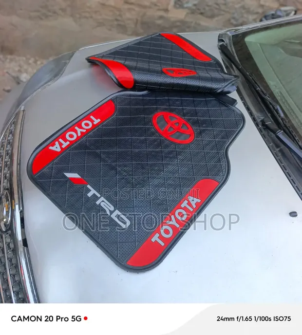 5pc Heavy Duty Rubber Toyota Mats - Diamond Textured - 1
