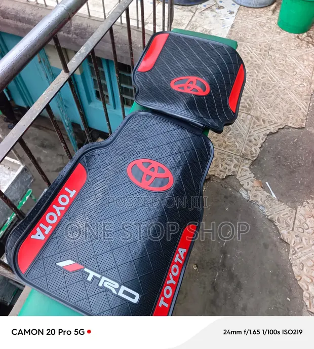 Toyota Stylized Floor Mats (5pc Set) - 1