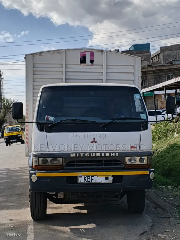 Mitsubishi FH Truck - 1