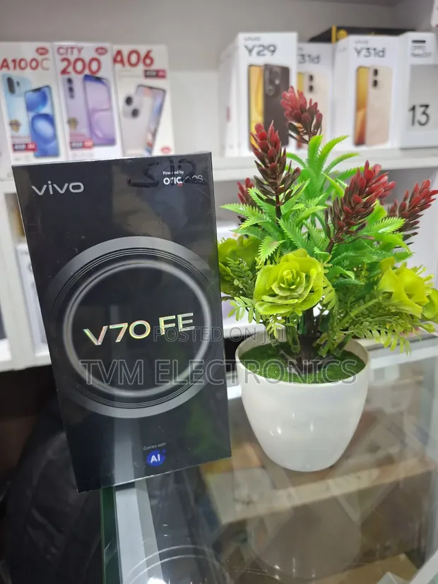 New Vivo V70 256GB Blue - 1