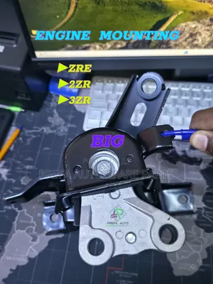 Toyota ZRE 2ZR Engine Mounting - Right Side