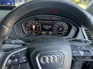 Audi Q5 2.0T Premium AWD quattro 2018