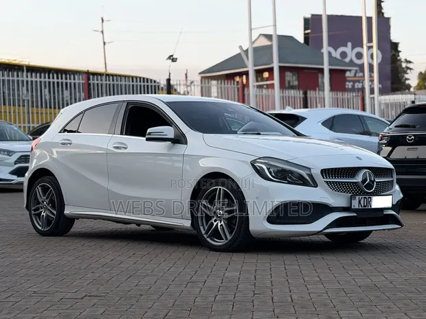 Mercedes-Benz A-Class 2018 White - 1