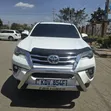 Toyota Fortuner 2019 White - 3