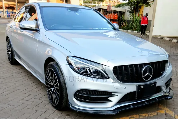 Mercedes-Benz C200 2018 - 1