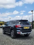 Ford Everest XLT 2021 Gray - 2