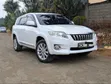 Toyota Vanguard 2010 White - 2