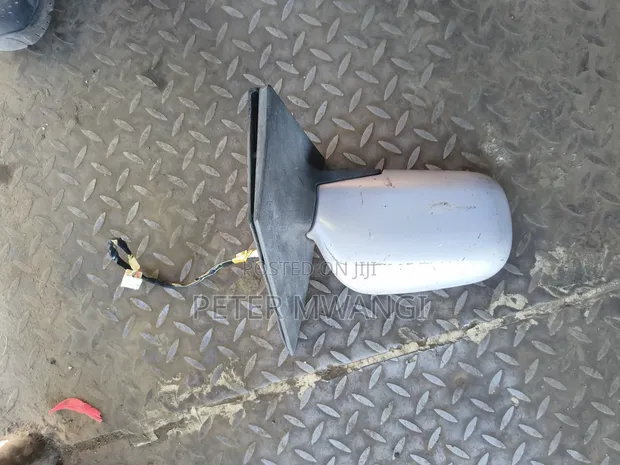 Toyota Vitz 2002 Side Mirror - 1