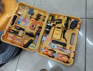 Brand New Dewalt Cordless Drill Tool Kit