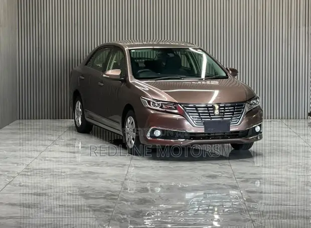 Toyota Premio 1.8 FWD 2019 Ivory - 1
