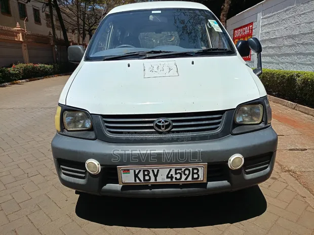 Toyota TownAce 2007 White - 1