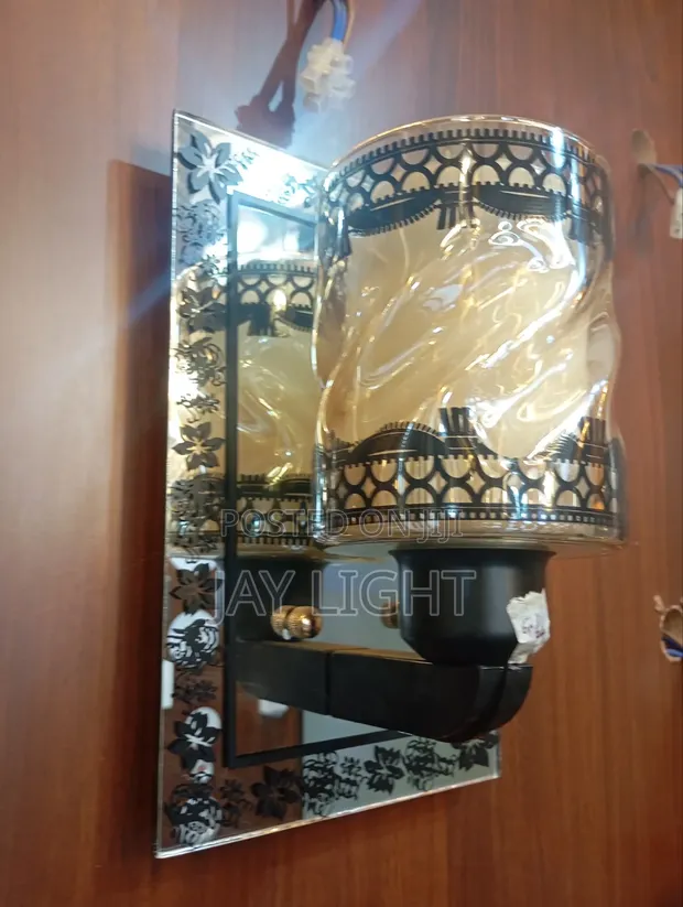 Luxury Brass Adjustable Wall Sconce Bedside Lamp - 1