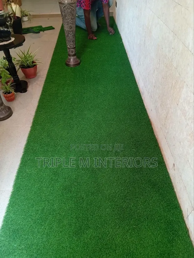 Realistic Green Synthetic Grass Carpet - 1