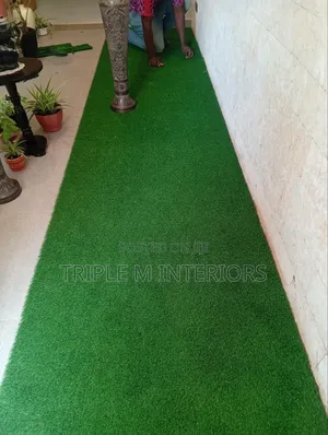 Realistic Green Synthetic Grass Carpet