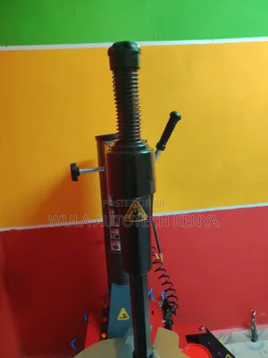 Sunshine STC-768 Tyre Changer with Rim Protection