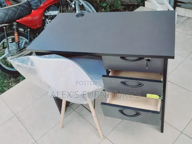 Eames Style Office Chair and Desk - 1