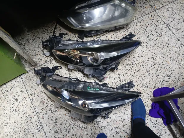 Mazda Axela Headlight (2018) - Used, Ex-Japan - 1