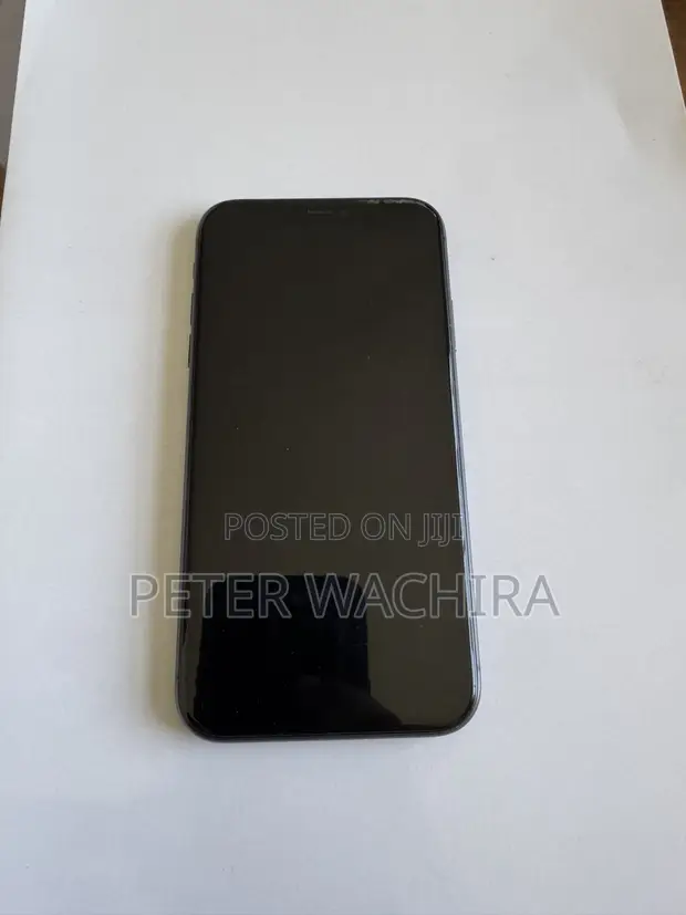 Apple iPhone 11 64GB Black - 1