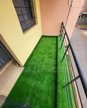 Premium Artificial Balcony Grass - Green Made Easy