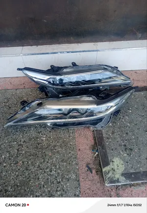 Toyota Harrier 193 Headlights (Used)