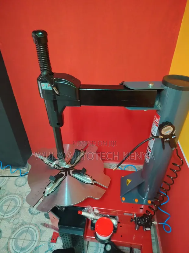 Sunshine STC-768 Professional Heavy Duty Tyre Changer - 1