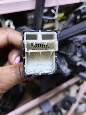 Used Retract Switch for Toyota & Nissan X-Trail