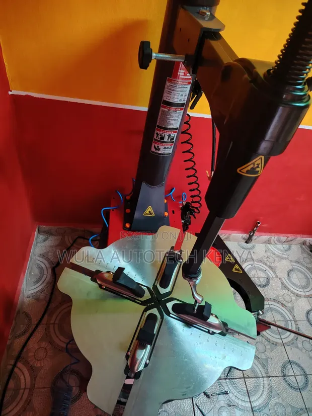 Sunshine STC-768 Heavy Duty Tyre Changer - 1