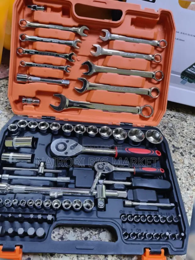 82-Piece Socket Wrench Set - 1