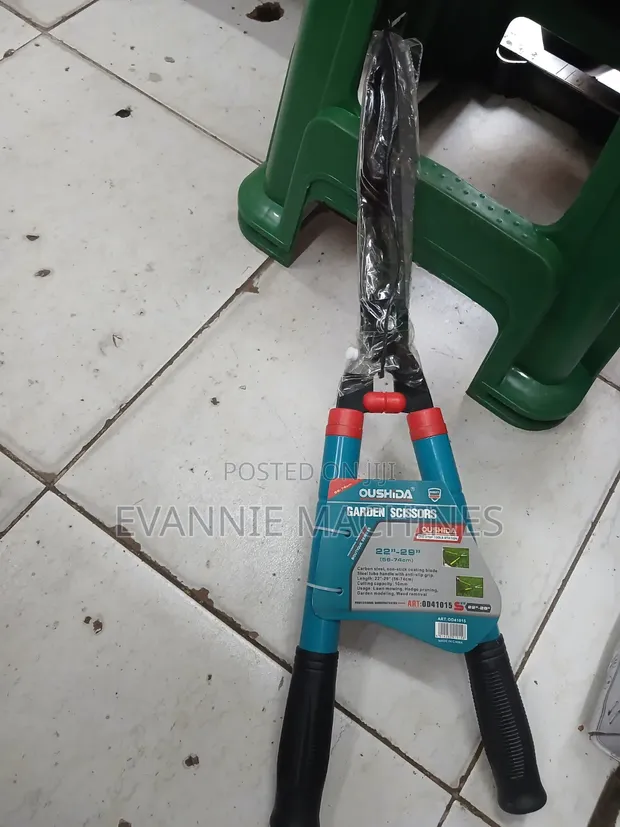 Adjustable Garden & Fence Scissors - 1
